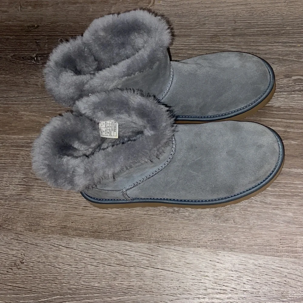 Women’s UGG boots